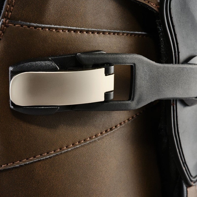 FüSPORT Simpson x Motoz Brown maat 46