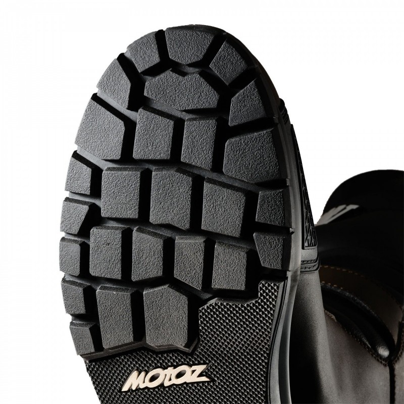 FüSPORT Simpson x Motoz Brown maat 48